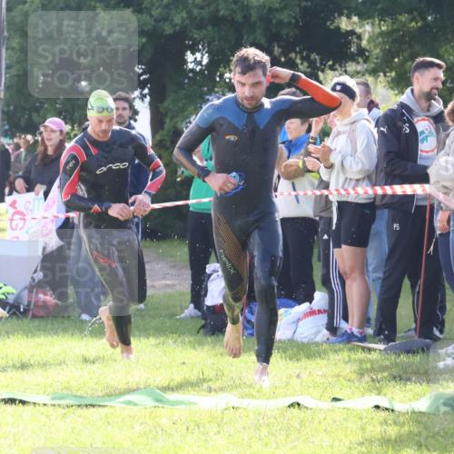 16.06.2024 - 26. Vierlanden-Triathlon Lena Gebhardt http://msf.ph/oto/6312041 16.06.2024 09:34:31 Schwimmen 14, 44, 49, 68, 76, 190, 14, 44, 49, 68, 76, 190 meine-sportfotos.de