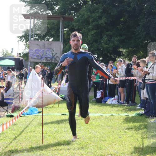 16.06.2024 - 26. Vierlanden-Triathlon Lena Gebhardt http://msf.ph/oto/6312077 16.06.2024 09:34:33 Schwimmen 14, 44, 49, 68, 76, 190, 14, 44, 49, 68, 76, 190 meine-sportfotos.de