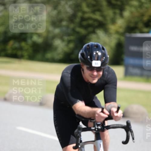 16.06.2024 - 26. Vierlanden-Triathlon Jannik Wohlers http://msf.ph/oto/6312096 16.06.2024 11:44:43 Radfahren 55, 228, 313, 322, 413, 425, 448 meine-sportfotos.de