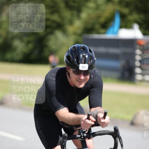 16.06.2024 - 26. Vierlanden-Triathlon Jannik Wohlers http://msf.ph/oto/6312108 16.06.2024 11:44:43 Radfahren 55, 228, 313, 322, 413, 425, 448 meine-sportfotos.de