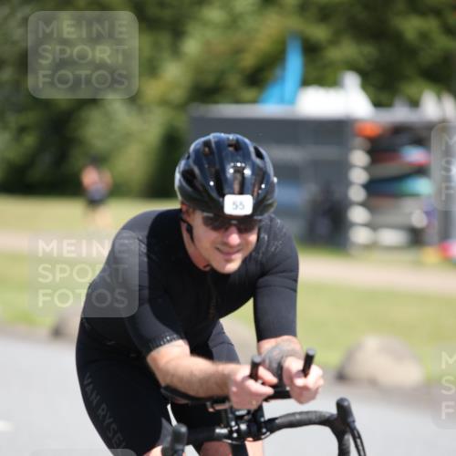 16.06.2024 - 26. Vierlanden-Triathlon Jannik Wohlers http://msf.ph/oto/6312114 16.06.2024 11:44:43 Radfahren 55, 228, 313, 322, 413, 425, 448 meine-sportfotos.de