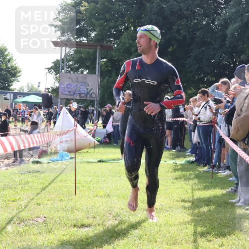 16.06.2024 - 26. Vierlanden-Triathlon Lena Gebhardt http://msf.ph/oto/6312115 16.06.2024 09:34:35 Schwimmen 14, 44, 49, 68, 76, 190, 14, 44, 49, 68, 76, 190 meine-sportfotos.de