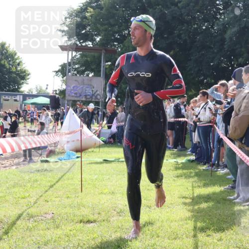 16.06.2024 - 26. Vierlanden-Triathlon Lena Gebhardt http://msf.ph/oto/6312125 16.06.2024 09:34:35 Schwimmen 14, 44, 49, 68, 76, 190, 14, 44, 49, 68, 76, 190 meine-sportfotos.de