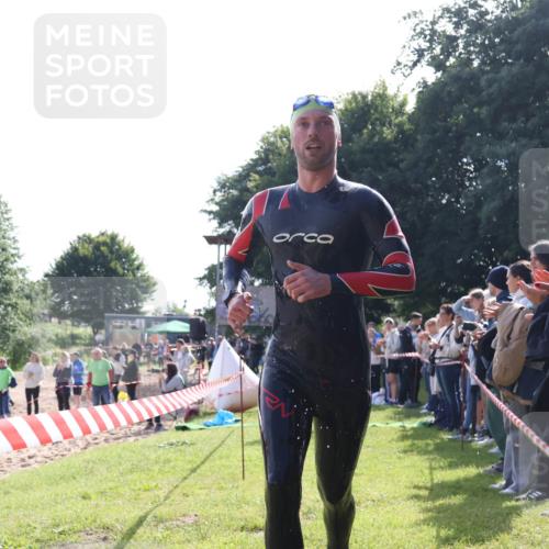 16.06.2024 - 26. Vierlanden-Triathlon Lena Gebhardt http://msf.ph/oto/6312138 16.06.2024 09:34:36 Schwimmen 14, 44, 49, 68, 76, 190, 14, 44, 49, 68, 76, 190 meine-sportfotos.de
