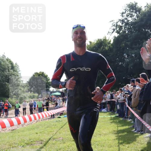 16.06.2024 - 26. Vierlanden-Triathlon Lena Gebhardt http://msf.ph/oto/6312147 16.06.2024 09:34:36 Schwimmen 14, 44, 49, 68, 76, 190, 14, 44, 49, 68, 76, 190 meine-sportfotos.de