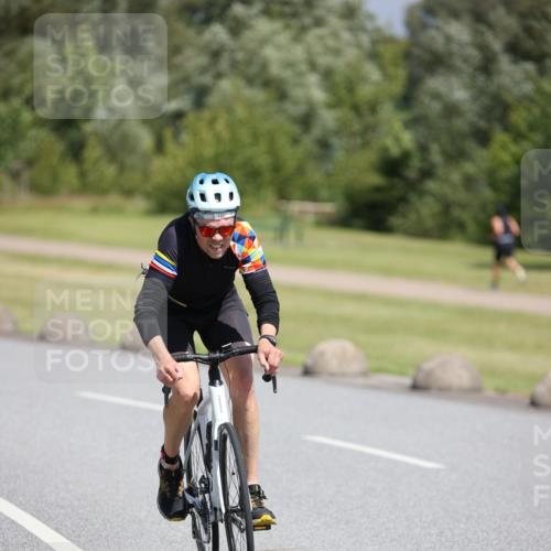 16.06.2024 - 26. Vierlanden-Triathlon Jannik Wohlers http://msf.ph/oto/6312160 16.06.2024 11:44:47 Radfahren 55, 313, 322, 413, 425, 431 meine-sportfotos.de