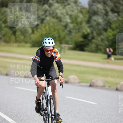 16.06.2024 - 26. Vierlanden-Triathlon Jannik Wohlers http://msf.ph/oto/6312163 16.06.2024 11:44:47 Radfahren 55, 313, 322, 413, 425, 431 meine-sportfotos.de