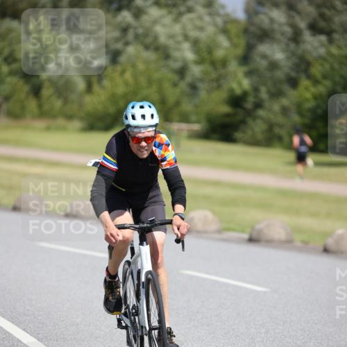 16.06.2024 - 26. Vierlanden-Triathlon Jannik Wohlers http://msf.ph/oto/6312168 16.06.2024 11:44:47 Radfahren 55, 313, 322, 413, 425, 431 meine-sportfotos.de