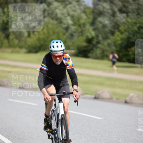 16.06.2024 - 26. Vierlanden-Triathlon Jannik Wohlers http://msf.ph/oto/6312179 16.06.2024 11:44:47 Radfahren 55, 313, 322, 413, 425, 431 meine-sportfotos.de