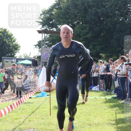 16.06.2024 - 26. Vierlanden-Triathlon Lena Gebhardt http://msf.ph/oto/6312181 16.06.2024 09:34:38 Schwimmen 14, 44, 49, 68, 76, 190, 14, 44, 49, 68, 76, 190 meine-sportfotos.de