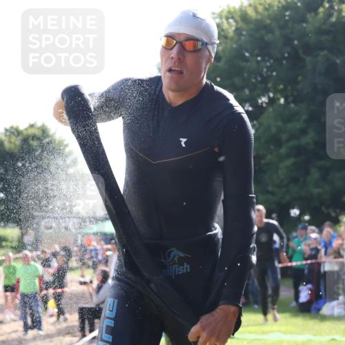 16.06.2024 - 26. Vierlanden-Triathlon Lena Gebhardt http://msf.ph/oto/6312237 16.06.2024 09:34:41 Schwimmen 14, 44, 68, 76, 14, 44, 68, 76 meine-sportfotos.de