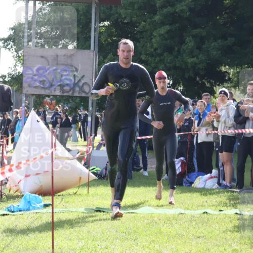 16.06.2024 - 26. Vierlanden-Triathlon Lena Gebhardt http://msf.ph/oto/6312253 16.06.2024 09:34:42 Schwimmen 14, 44, 68, 76, 14, 44, 68, 76 meine-sportfotos.de