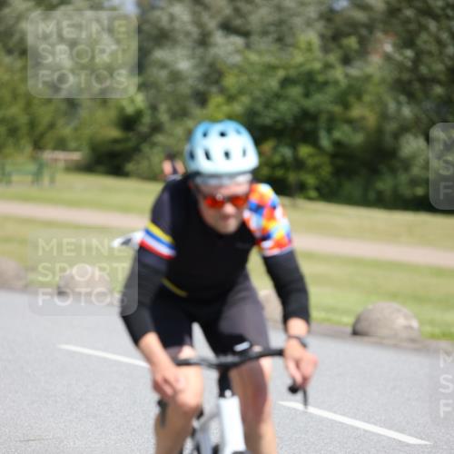 16.06.2024 - 26. Vierlanden-Triathlon Jannik Wohlers http://msf.ph/oto/6312265 16.06.2024 11:44:47 Radfahren 55, 313, 322, 413, 425, 431 meine-sportfotos.de