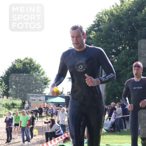 16.06.2024 - 26. Vierlanden-Triathlon Lena Gebhardt http://msf.ph/oto/6312288 16.06.2024 09:34:45 Schwimmen 14, 76, 14, 76 meine-sportfotos.de