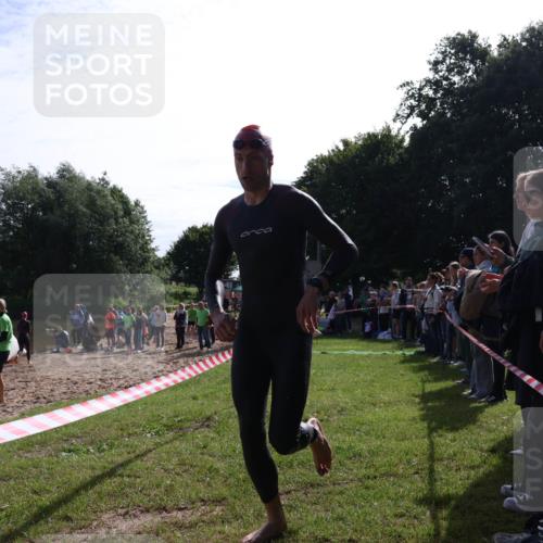 16.06.2024 - 26. Vierlanden-Triathlon Lena Gebhardt http://msf.ph/oto/6312318 16.06.2024 09:34:46 Schwimmen 14, 76, 14, 76 meine-sportfotos.de