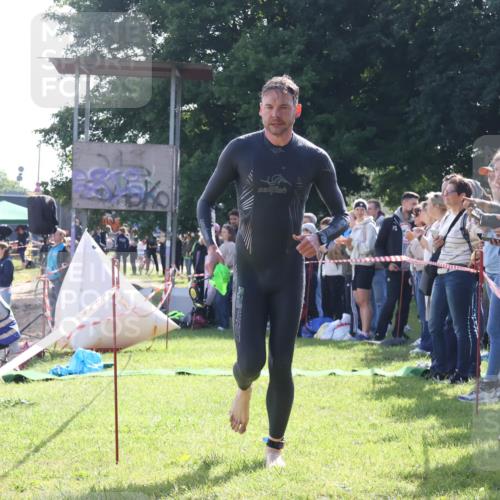 16.06.2024 - 26. Vierlanden-Triathlon Lena Gebhardt http://msf.ph/oto/6312388 16.06.2024 09:35:29 Schwimmen 25, 25 meine-sportfotos.de