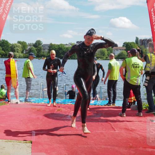 16.06.2024 - 7 Türme Triathlon KatJ http://msf.ph/oto/6312555 16.06.2024 11:17:35 Schwimmen 28, 165, 186, 227, 237, 240, 242, 272, 618 meine-sportfotos.de