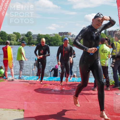 16.06.2024 - 7 Türme Triathlon KatJ http://msf.ph/oto/6312568 16.06.2024 11:17:35 Schwimmen 28, 165, 186, 227, 237, 240, 242, 272, 618 meine-sportfotos.de