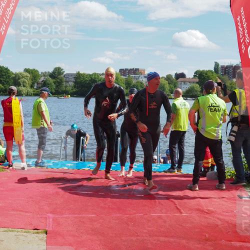 16.06.2024 - 7 Türme Triathlon KatJ http://msf.ph/oto/6312582 16.06.2024 11:17:36 Schwimmen 28, 165, 227, 237, 240, 242, 272, 618 meine-sportfotos.de