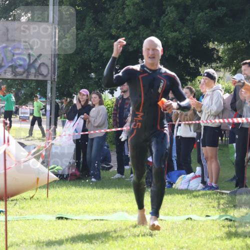 16.06.2024 - 26. Vierlanden-Triathlon Lena Gebhardt http://msf.ph/oto/6312594 16.06.2024 09:36:26 Schwimmen 86, 107, 108, 167, 86, 107, 108, 167 meine-sportfotos.de