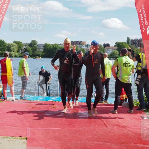 16.06.2024 - 7 Türme Triathlon KatJ http://msf.ph/oto/6312595 16.06.2024 11:17:36 Schwimmen 28, 165, 227, 237, 240, 242, 272, 618 meine-sportfotos.de