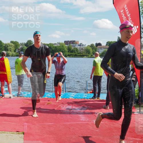 16.06.2024 - 7 Türme Triathlon KatJ http://msf.ph/oto/6312631 16.06.2024 11:17:41 Schwimmen 28, 165, 227, 237, 240, 242, 272, 618 meine-sportfotos.de