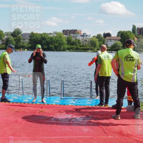 16.06.2024 - 7 Türme Triathlon KatJ http://msf.ph/oto/6312667 16.06.2024 11:17:45 Schwimmen 28, 151, 165, 227, 237, 240, 242, 272, 618 meine-sportfotos.de