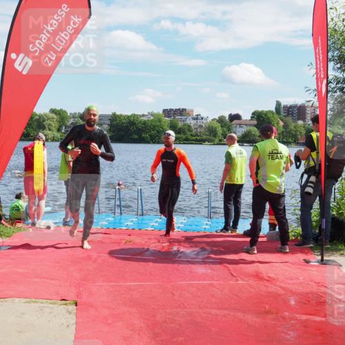 16.06.2024 - 7 Türme Triathlon KatJ http://msf.ph/oto/6312690 16.06.2024 11:17:47 Schwimmen 28, 151, 165, 227, 237, 240, 242, 272, 618 meine-sportfotos.de