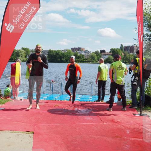 16.06.2024 - 7 Türme Triathlon KatJ http://msf.ph/oto/6312694 16.06.2024 11:17:47 Schwimmen 28, 151, 165, 227, 237, 240, 242, 272, 618 meine-sportfotos.de