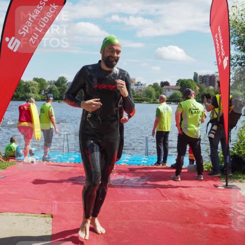 16.06.2024 - 7 Türme Triathlon KatJ http://msf.ph/oto/6312716 16.06.2024 11:17:48 Schwimmen 28, 151, 165, 227, 237, 240, 242, 618 meine-sportfotos.de