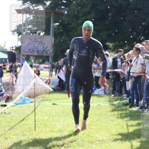 16.06.2024 - 26. Vierlanden-Triathlon Lena Gebhardt http://msf.ph/oto/6312736 16.06.2024 09:36:35 Schwimmen 61, 86, 108, 167, 61, 86, 108, 167 meine-sportfotos.de