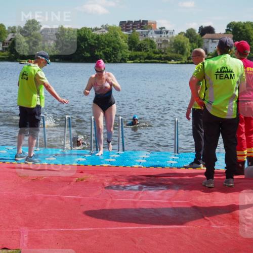 16.06.2024 - 7 Türme Triathlon KatJ http://msf.ph/oto/6312777 16.06.2024 11:18:06 Schwimmen 28, 151, 240 meine-sportfotos.de