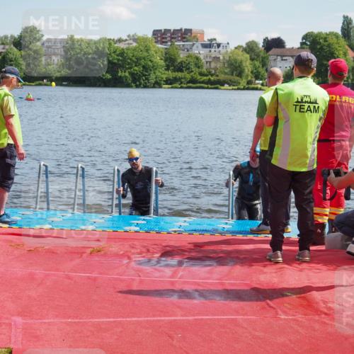 16.06.2024 - 7 Türme Triathlon KatJ http://msf.ph/oto/6312897 16.06.2024 11:18:20 Schwimmen 151, 240 meine-sportfotos.de