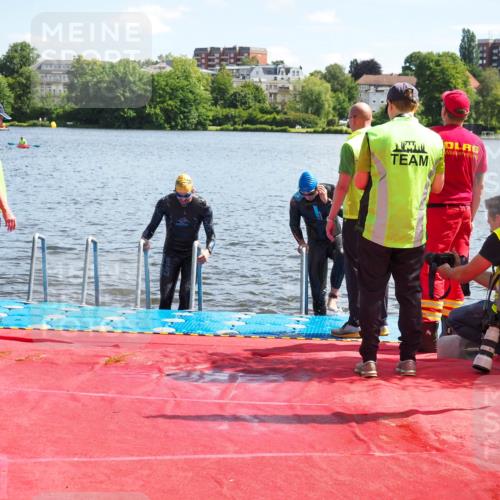16.06.2024 - 7 Türme Triathlon KatJ http://msf.ph/oto/6313029 16.06.2024 11:18:22 Schwimmen 151 meine-sportfotos.de