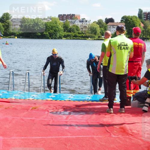 16.06.2024 - 7 Türme Triathlon KatJ http://msf.ph/oto/6313032 16.06.2024 11:18:22 Schwimmen 151 meine-sportfotos.de