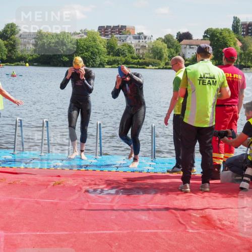 16.06.2024 - 7 Türme Triathlon KatJ http://msf.ph/oto/6313056 16.06.2024 11:18:23 Schwimmen 151 meine-sportfotos.de