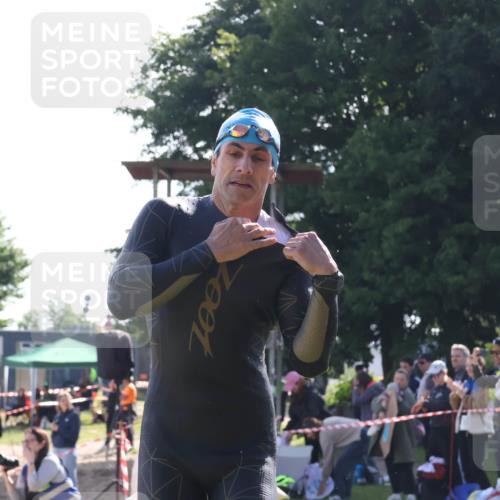 16.06.2024 - 26. Vierlanden-Triathlon Lena Gebhardt http://msf.ph/oto/6313059 16.06.2024 09:37:20 Schwimmen 116, 144, 116, 144 meine-sportfotos.de