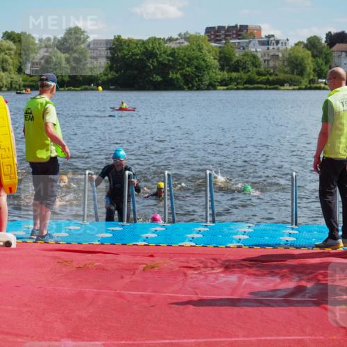 16.06.2024 - 7 Türme Triathlon KatJ http://msf.ph/oto/6313091 16.06.2024 11:18:52 Schwimmen 11, 36, 156, 216, 262, 268, 615 meine-sportfotos.de