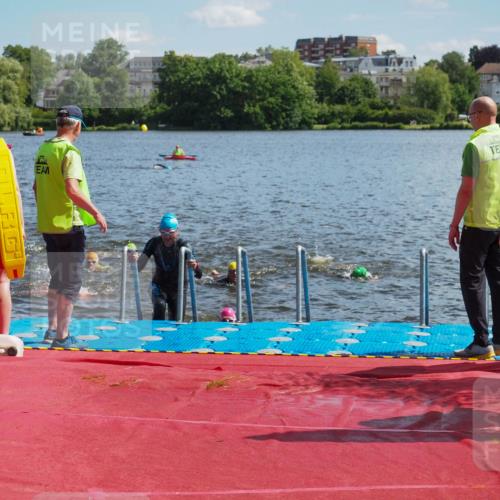 16.06.2024 - 7 Türme Triathlon KatJ http://msf.ph/oto/6313097 16.06.2024 11:18:52 Schwimmen 11, 36, 156, 216, 262, 268, 615 meine-sportfotos.de