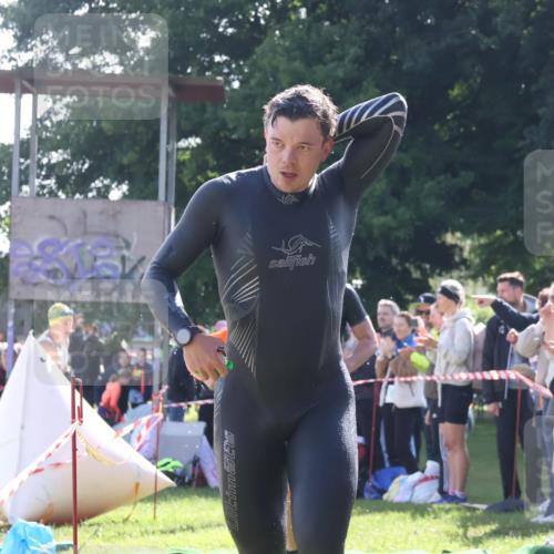 16.06.2024 - 26. Vierlanden-Triathlon Lena Gebhardt http://msf.ph/oto/6313127 16.06.2024 09:37:39 Schwimmen 6, 18, 32, 39, 41, 45, 170, 6, 18, 32, 39, 41, 45, 170 meine-sportfotos.de