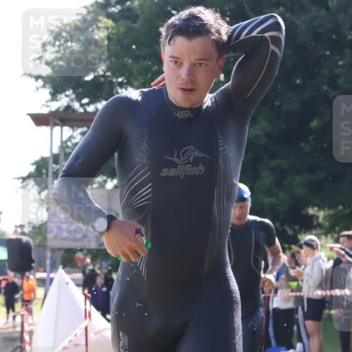 16.06.2024 - 26. Vierlanden-Triathlon Lena Gebhardt http://msf.ph/oto/6313141 16.06.2024 09:37:40 Schwimmen 6, 18, 32, 39, 41, 45, 58, 170, 6, 18, 32, 39, 41, 45, 58, 170 meine-sportfotos.de