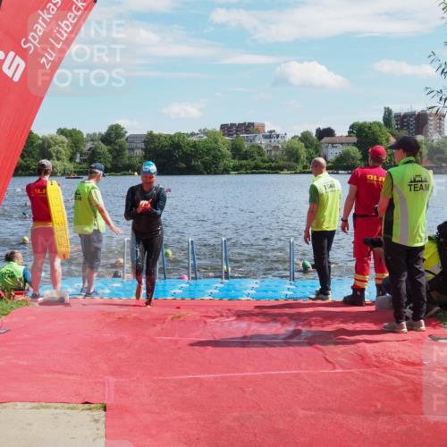 16.06.2024 - 7 Türme Triathlon KatJ http://msf.ph/oto/6313147 16.06.2024 11:18:56 Schwimmen 11, 36, 156, 216, 232, 262, 268, 615 meine-sportfotos.de