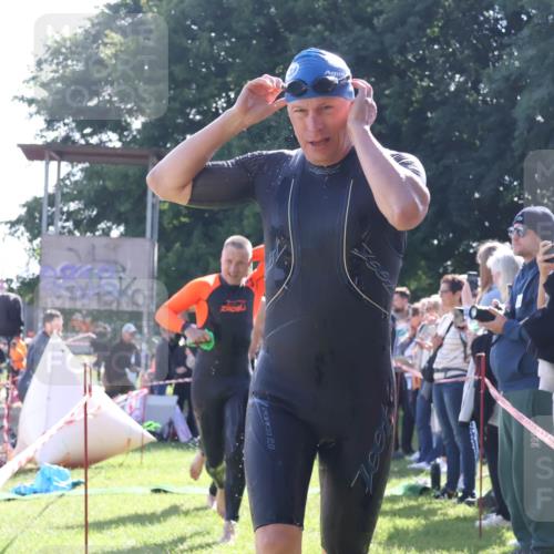 16.06.2024 - 26. Vierlanden-Triathlon Lena Gebhardt http://msf.ph/oto/6313179 16.06.2024 09:37:42 Schwimmen 6, 18, 32, 39, 41, 45, 58, 170, 6, 18, 32, 39, 41, 45, 58, 170 meine-sportfotos.de