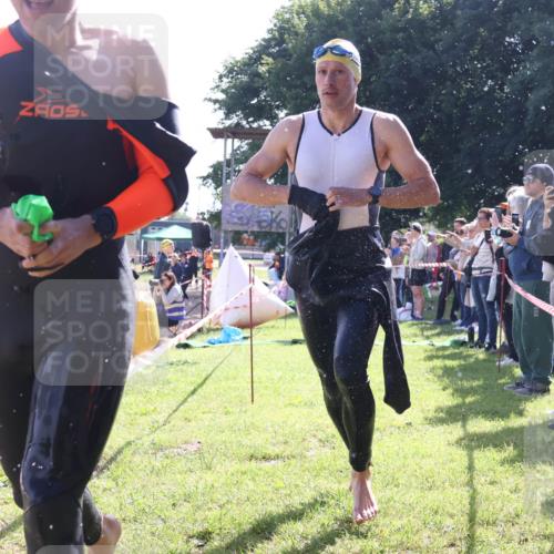 16.06.2024 - 26. Vierlanden-Triathlon Lena Gebhardt http://msf.ph/oto/6313231 16.06.2024 09:37:44 Schwimmen 6, 18, 32, 41, 45, 58, 170, 6, 18, 32, 41, 45, 58, 170 meine-sportfotos.de