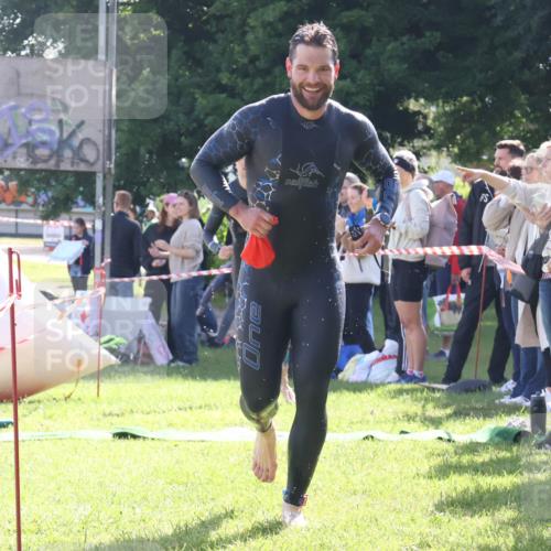 16.06.2024 - 26. Vierlanden-Triathlon Lena Gebhardt http://msf.ph/oto/6313262 16.06.2024 09:37:46 Schwimmen 6, 18, 32, 41, 45, 58, 6, 18, 32, 41, 45, 58 meine-sportfotos.de