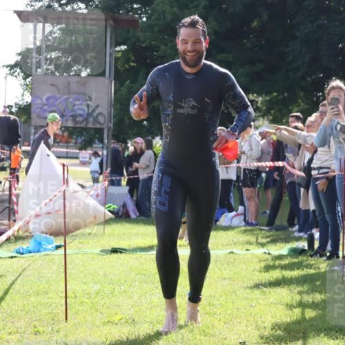 16.06.2024 - 26. Vierlanden-Triathlon Lena Gebhardt http://msf.ph/oto/6313274 16.06.2024 09:37:47 Schwimmen 6, 18, 32, 41, 45, 58, 6, 18, 32, 41, 45, 58 meine-sportfotos.de