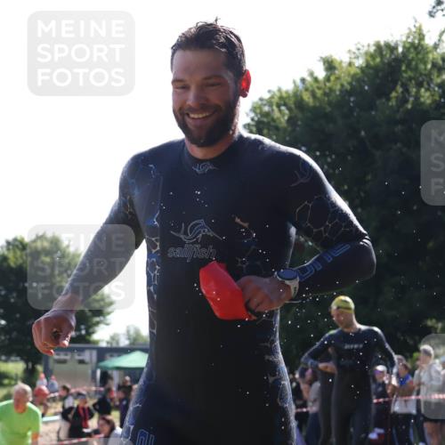 16.06.2024 - 26. Vierlanden-Triathlon Lena Gebhardt http://msf.ph/oto/6313304 16.06.2024 09:37:49 Schwimmen 6, 18, 32, 58, 6, 18, 32, 58 meine-sportfotos.de