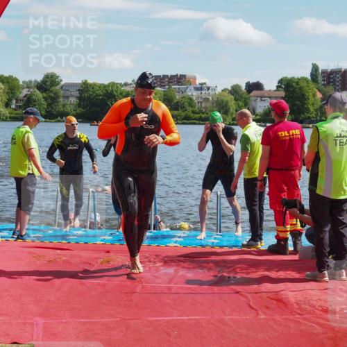 16.06.2024 - 7 Türme Triathlon KatJ http://msf.ph/oto/6313307 16.06.2024 11:19:10 Schwimmen 11, 36, 156, 189, 216, 232, 262, 268, 615 meine-sportfotos.de