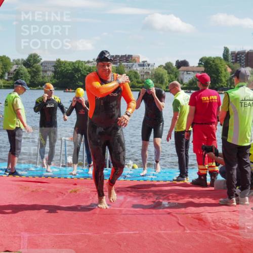 16.06.2024 - 7 Türme Triathlon KatJ http://msf.ph/oto/6313314 16.06.2024 11:19:10 Schwimmen 11, 36, 156, 189, 216, 232, 262, 268, 615 meine-sportfotos.de
