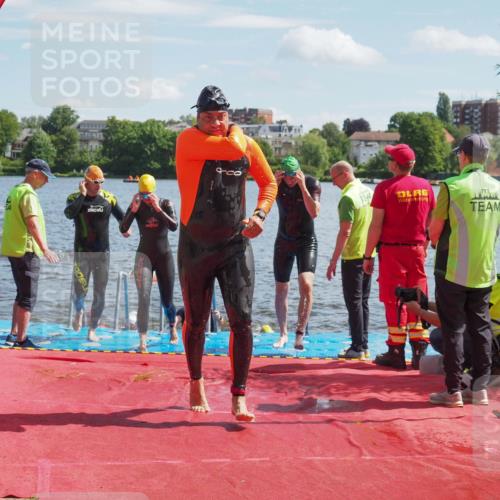 16.06.2024 - 7 Türme Triathlon KatJ http://msf.ph/oto/6313315 16.06.2024 11:19:10 Schwimmen 11, 36, 156, 189, 216, 232, 262, 268, 615 meine-sportfotos.de